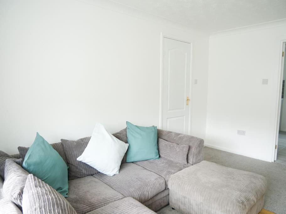 Cosy Four Bed Property With En-Suite Near To Nec Birmingham Airport And The City Εξωτερικό φωτογραφία